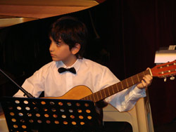 cursos de instrumento para jóvenes y adultos. Guitarra